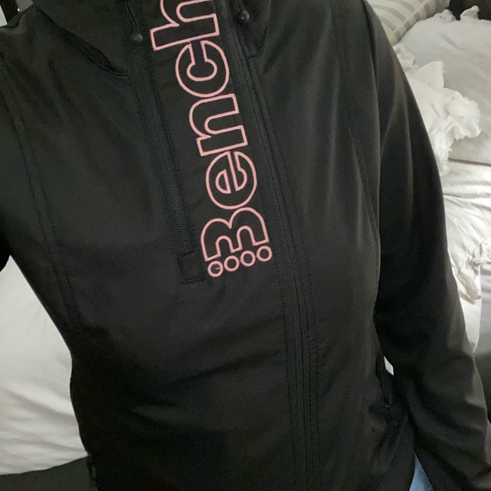 Bench Jacket - Picture 3 of 6